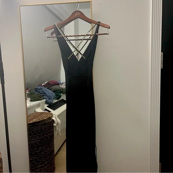 Black Deep V Formal Dress - Picture 4 of 5